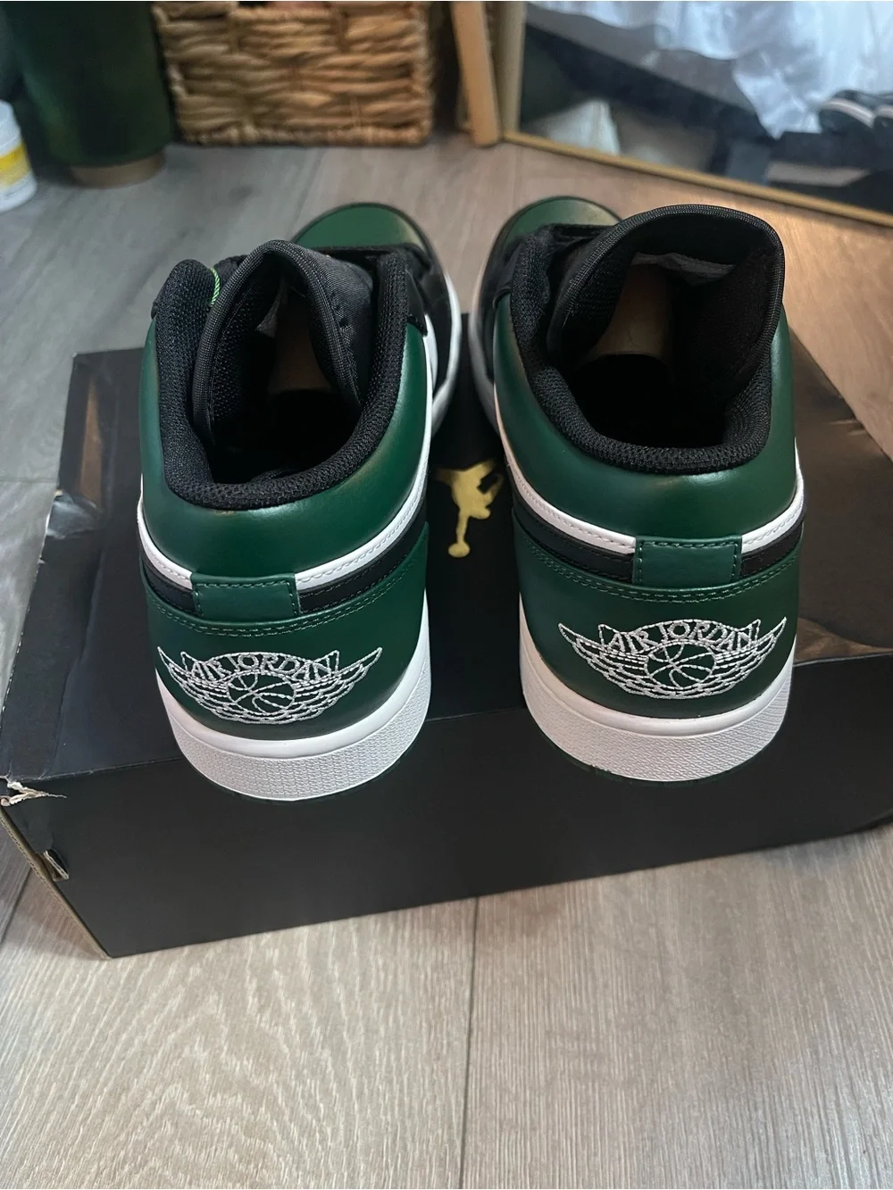 NWT Air Jordan 1 Low Noble Green